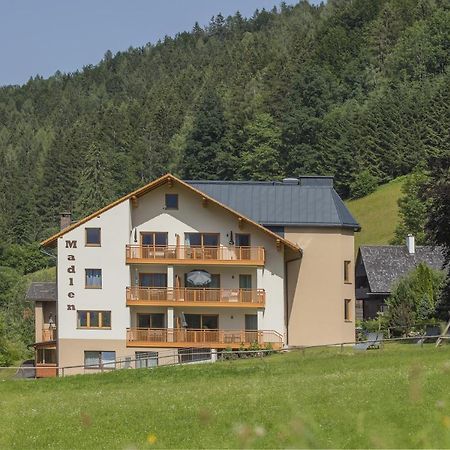 Appartementhaus Madlen 茵特斯托德 外观 照片